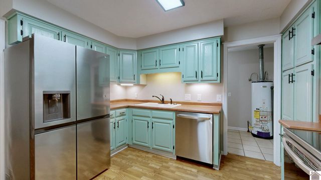 2200 Carol Drive, Murray, KY 42071