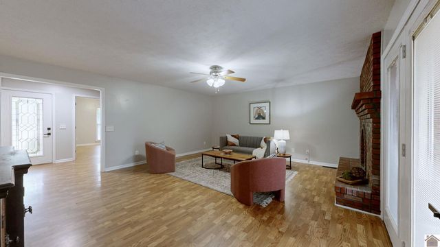 2200 Carol Drive, Murray, KY 42071