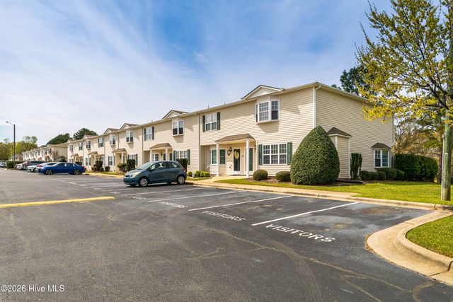 2345 Vineyard Drive E-10, Winterville, NC 28590