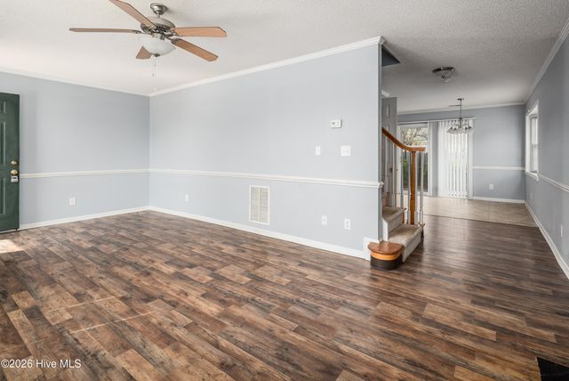 2345 Vineyard Drive E-10, Winterville, NC 28590