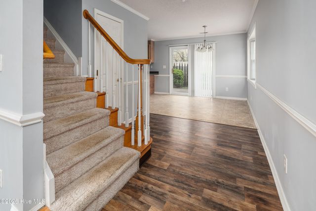 2345 Vineyard Drive E-10, Winterville, NC 28590