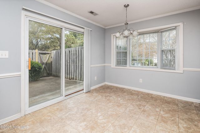 2345 Vineyard Drive E-10, Winterville, NC 28590