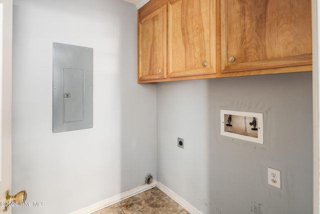 2345 Vineyard Drive E-10, Winterville, NC 28590