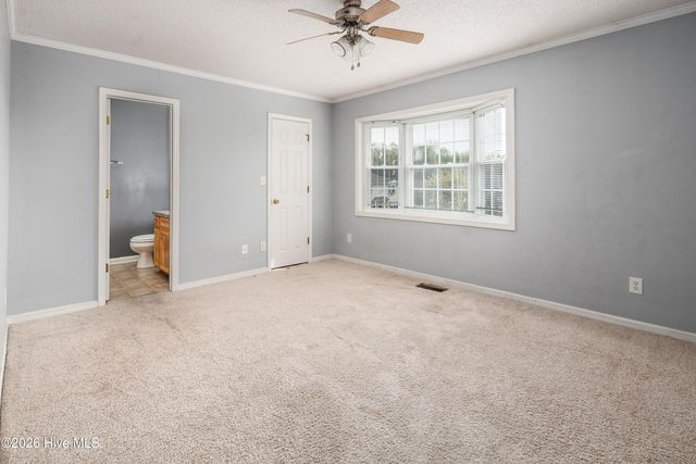 2345 Vineyard Drive E-10, Winterville, NC 28590