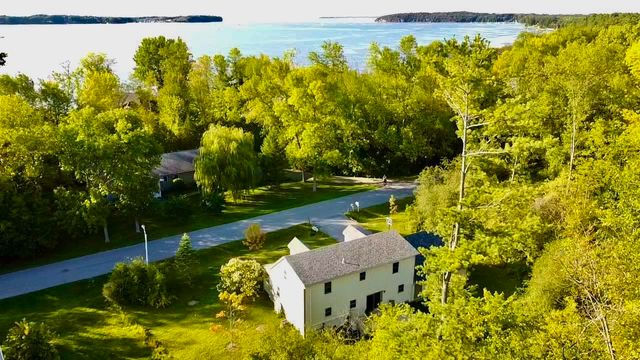 33 Clearwater Circle, Shelburne, VT 05482