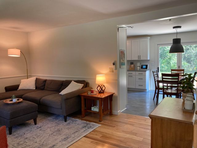 33 Clearwater Circle, Shelburne, VT 05482