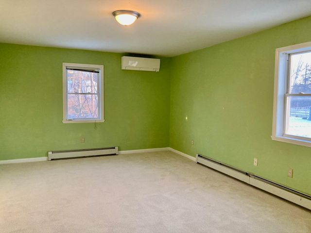 33 Clearwater Circle, Shelburne, VT 05482