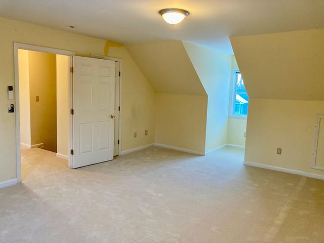 33 Clearwater Circle, Shelburne, VT 05482