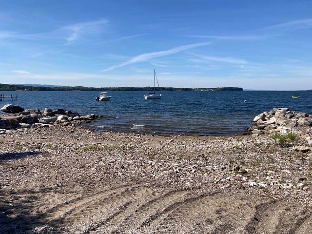 33 Clearwater Circle, Shelburne, VT 05482