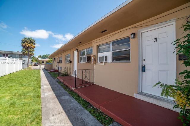 15940 NE 19th Ct 2, North Miami Beach, FL 33162