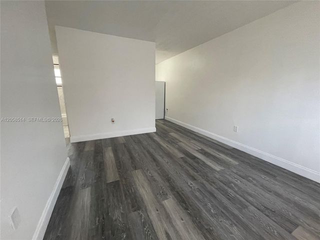 15940 NE 19th Ct 2, North Miami Beach, FL 33162