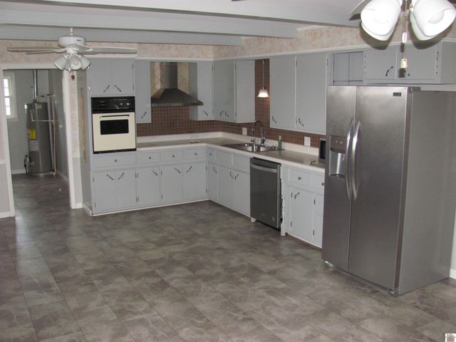 384 CARDINAL RD, Mayfield, KY 42066