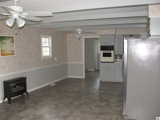 384 CARDINAL RD, Mayfield, KY 42066