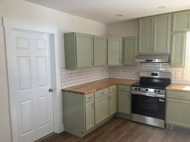 527 Route 121, Rockingham, VT 05101