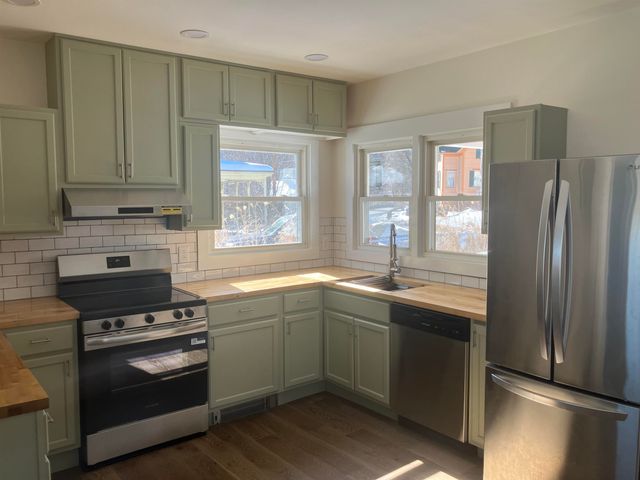 527 Route 121, Rockingham, VT 05101