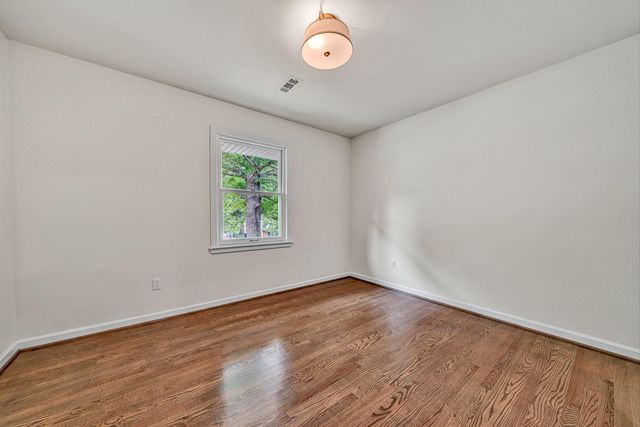 5712 Littlehorn DR, Roanoke, VA 24018