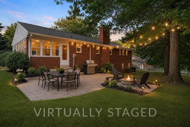 5712 Littlehorn DR, Roanoke, VA 24018
