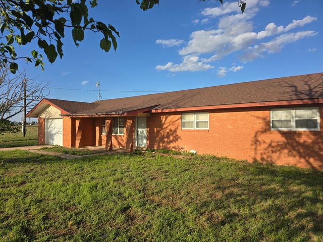 1681 Co Rd 380, Denver City, TX 79323