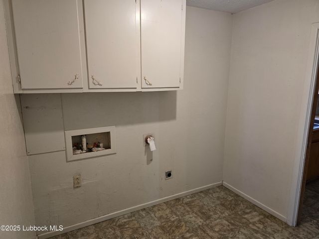 1681 Co Rd 380, Denver City, TX 79323