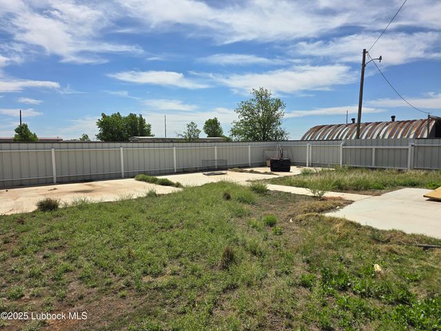1681 Co Rd 380, Denver City, TX 79323