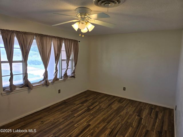 1681 Co Rd 380, Denver City, TX 79323