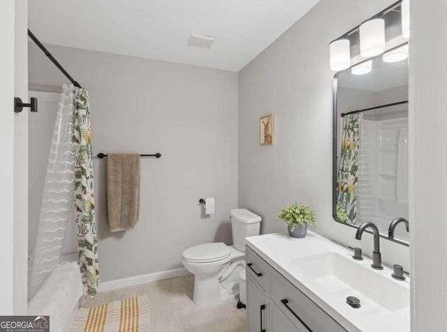 8890 Watkins Road, Chattahoochee Hills, GA 30268