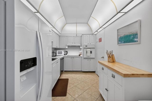 3801 S Ocean Dr 4R, Hollywood, FL 33019