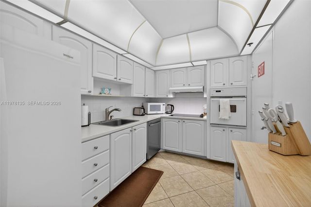 3801 S Ocean Dr 4R, Hollywood, FL 33019