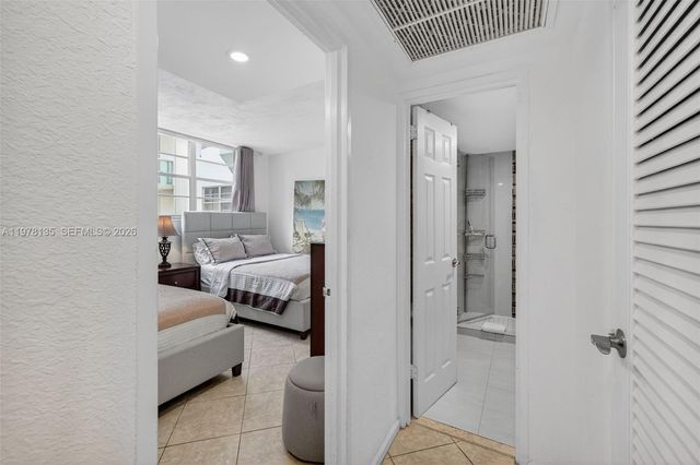 3801 S Ocean Dr 4R, Hollywood, FL 33019