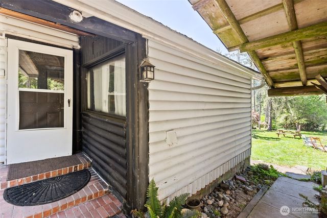 2252 Black Diamond Road, Port Angeles, WA 98363