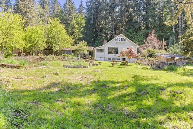 2252 Black Diamond Road, Port Angeles, WA 98363