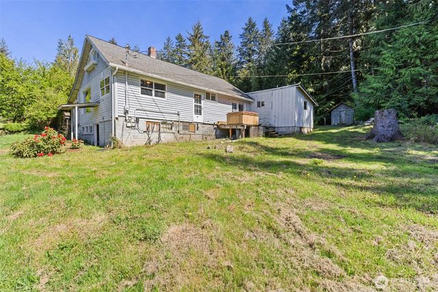 2252 Black Diamond Road, Port Angeles, WA 98363