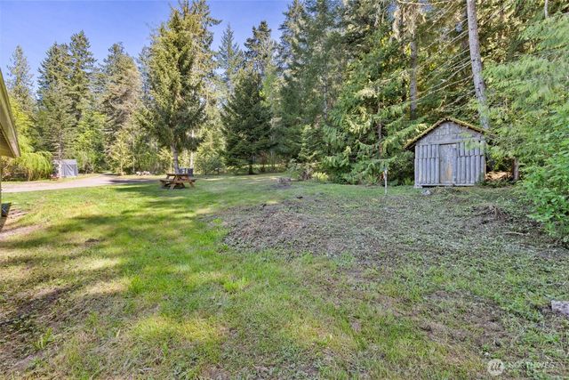 2252 Black Diamond Road, Port Angeles, WA 98363