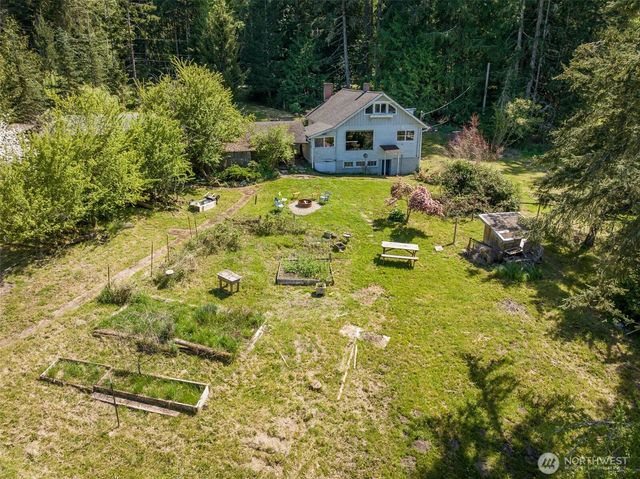 2252 Black Diamond Road, Port Angeles, WA 98363