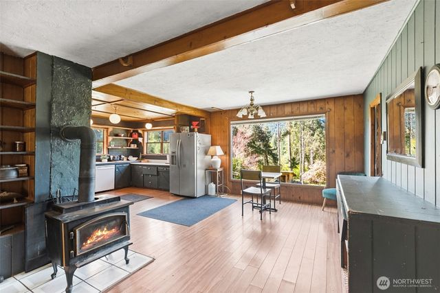 2252 Black Diamond Road, Port Angeles, WA 98363