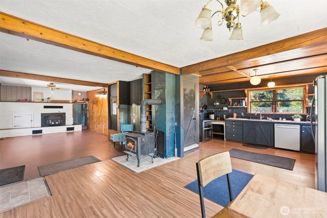 2252 Black Diamond Road, Port Angeles, WA 98363