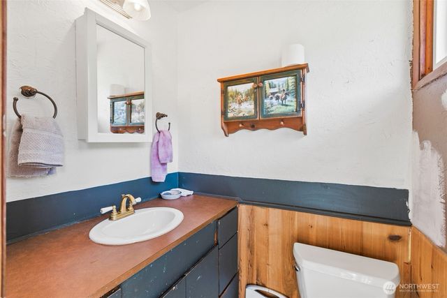 2252 Black Diamond Road, Port Angeles, WA 98363