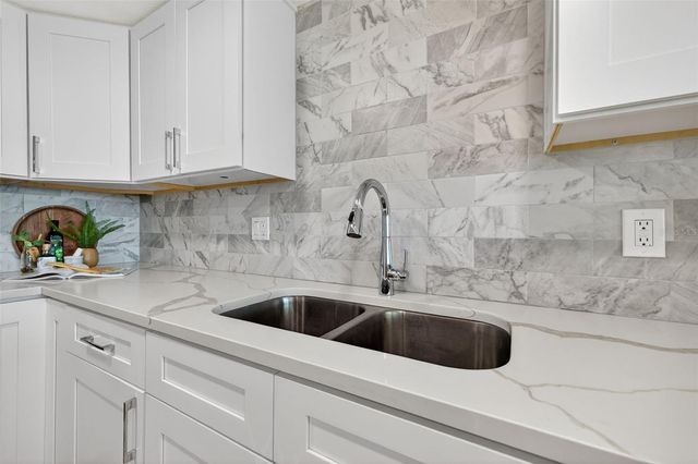 5200 BRITTANY DRIVE S 710, St Petersburg, FL 33715