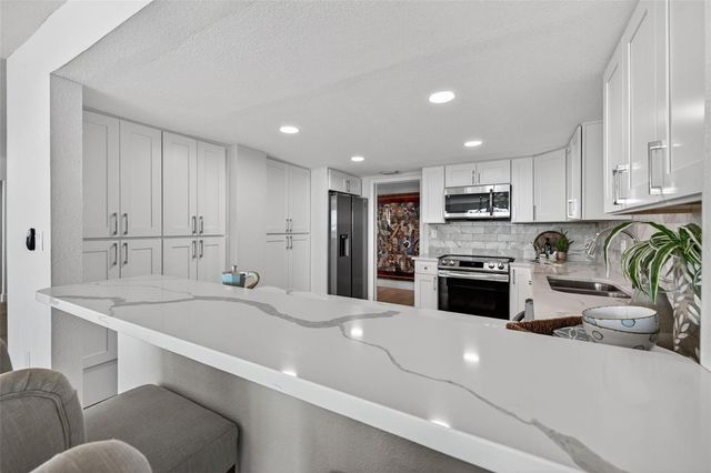 5200 BRITTANY DRIVE S 710, St Petersburg, FL 33715