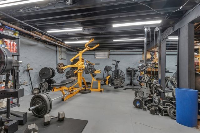 70 W Park Pl, Woonsocket, RI 02895