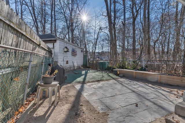 70 W Park Pl, Woonsocket, RI 02895