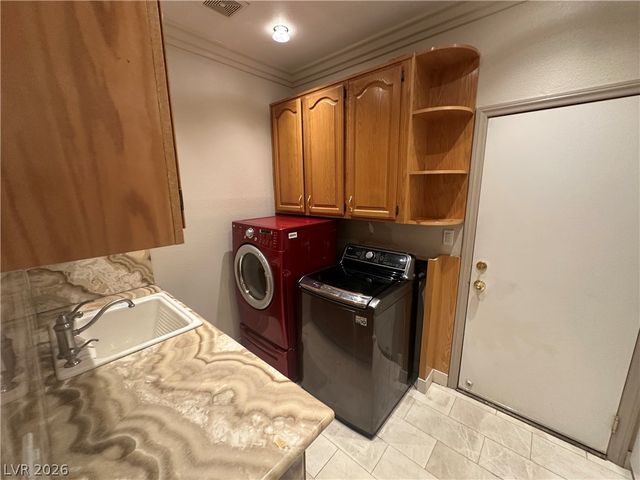 3854 Broadmead Street, Las Vegas, NV 89147