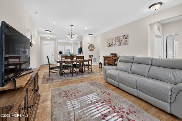 24 Addlestone Lane, Manchester, NJ 08759