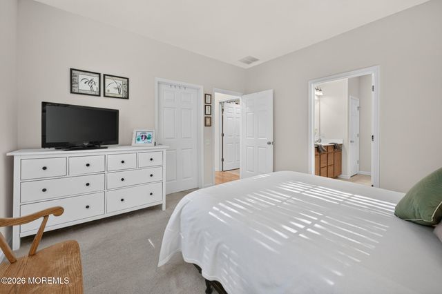 24 Addlestone Lane, Manchester, NJ 08759