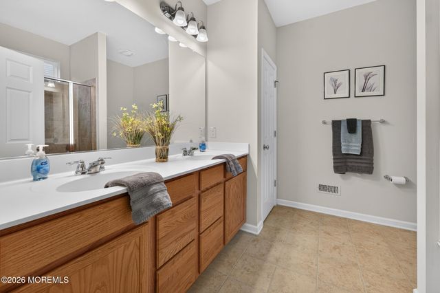 24 Addlestone Lane, Manchester, NJ 08759