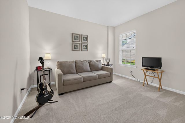 24 Addlestone Lane, Manchester, NJ 08759