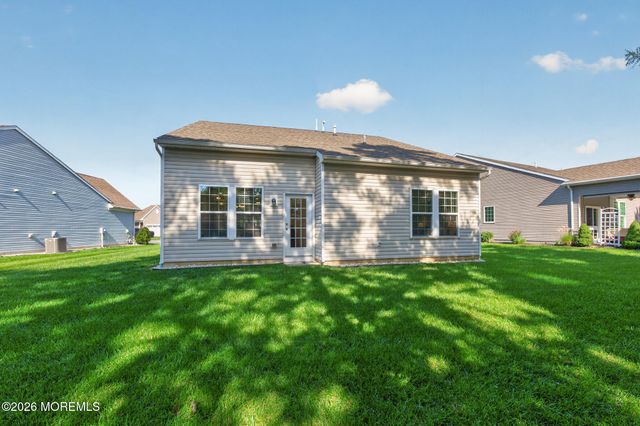 24 Addlestone Lane, Manchester, NJ 08759