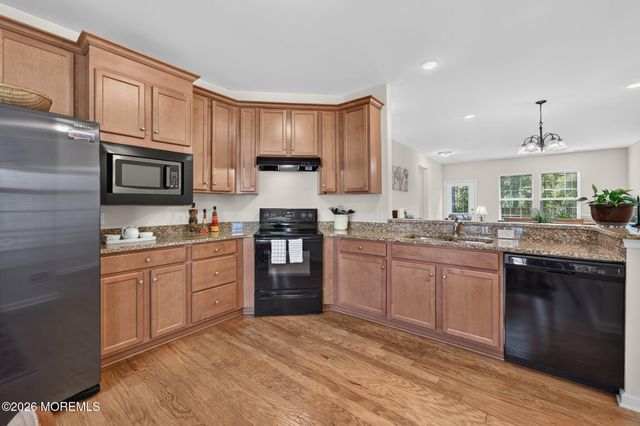 24 Addlestone Lane, Manchester, NJ 08759
