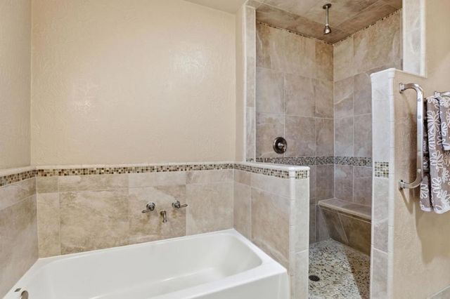 325 San Vincente Avenue, Salinas, CA 93901
