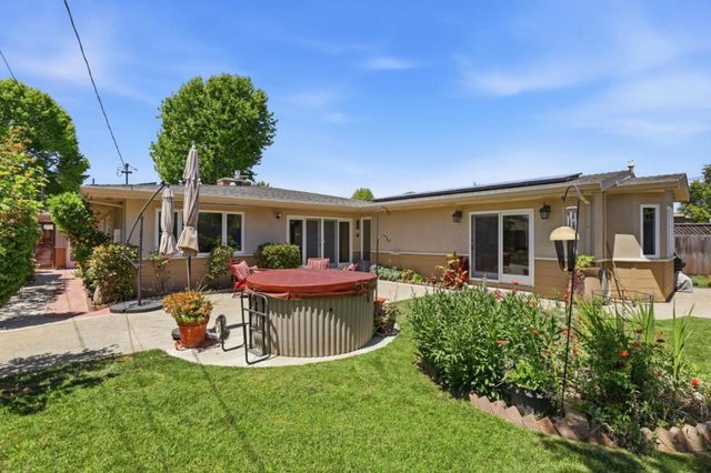 325 San Vincente Avenue, Salinas, CA 93901